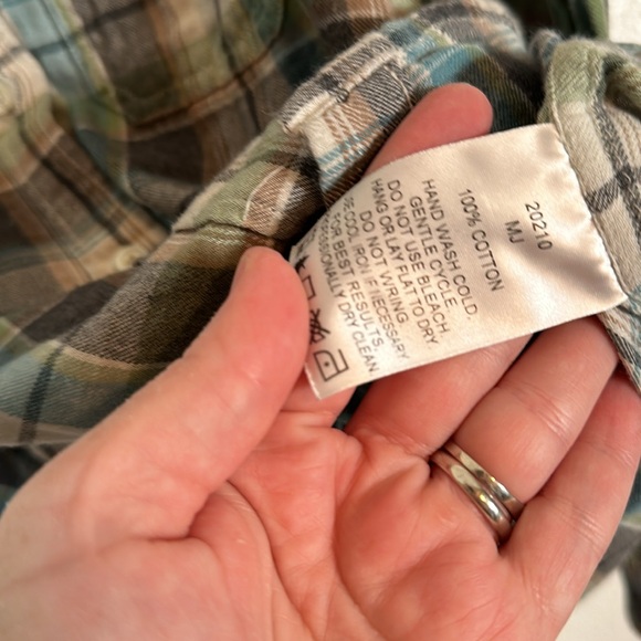 Filson Light Weight Plaid Cotton Flannel Button Down Shirt Size Small - Picture 5 of 8